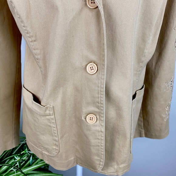 Susan Graver, Plus Size 2X Tan Jacket Embroidered Button Closure EUC - Picture 3 of 15